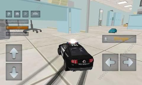 警车校园冒险游戏官方安卓版（RC Car Police Chase Cop Driving） v1.13